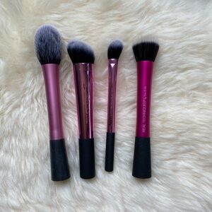 4 Pieces Real Technique brushes